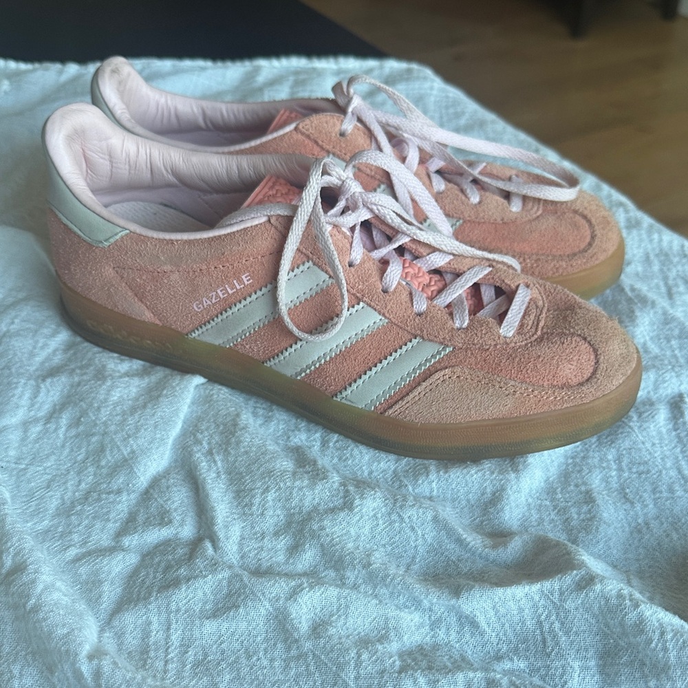 Adidas Gazelle Women's Coral and Cream Sneakers